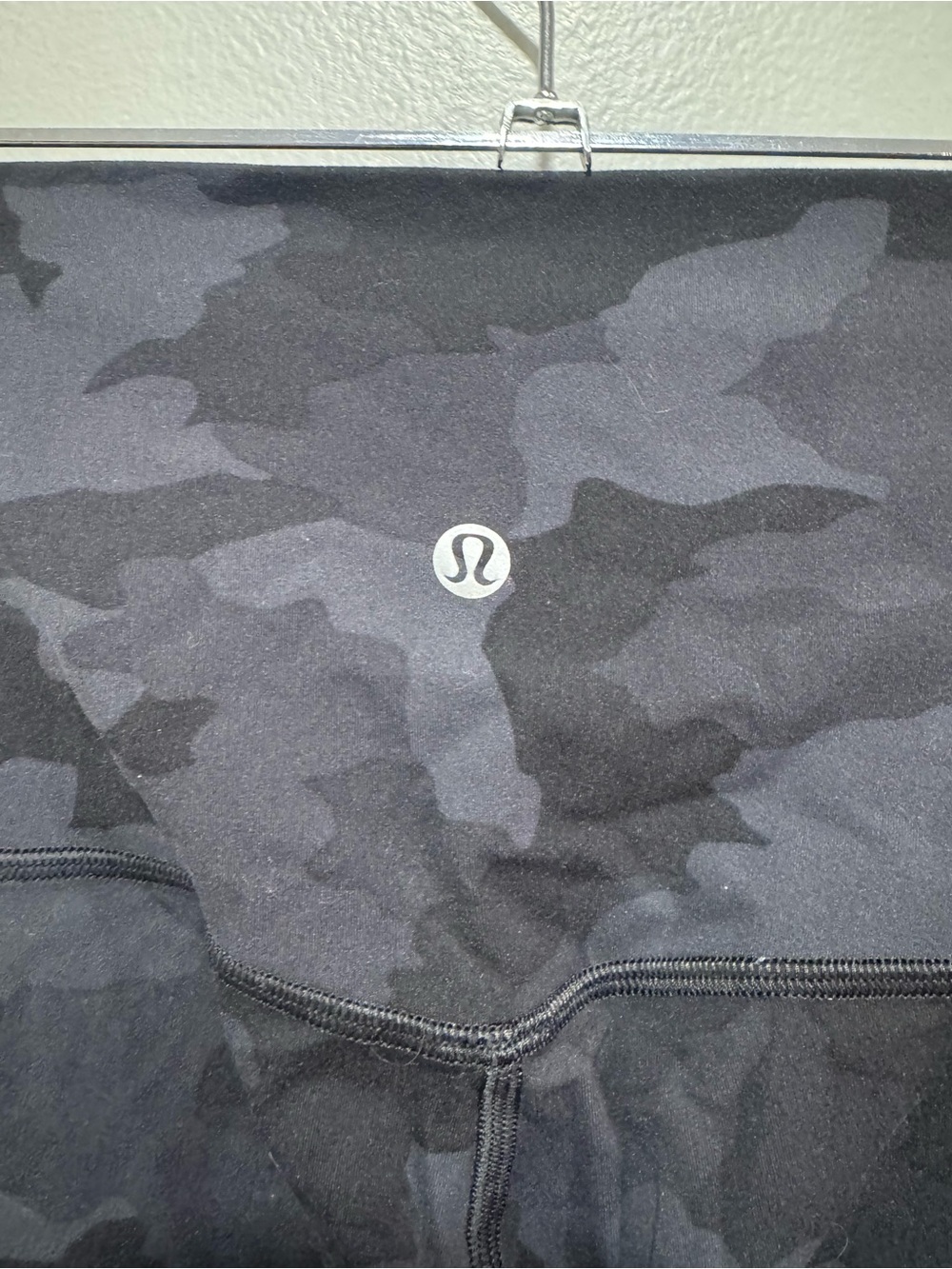 Lululemon Align Pant 25" in Heritage 365 Camo Deep Coal Multi Size 6 - Picture 4 of 4